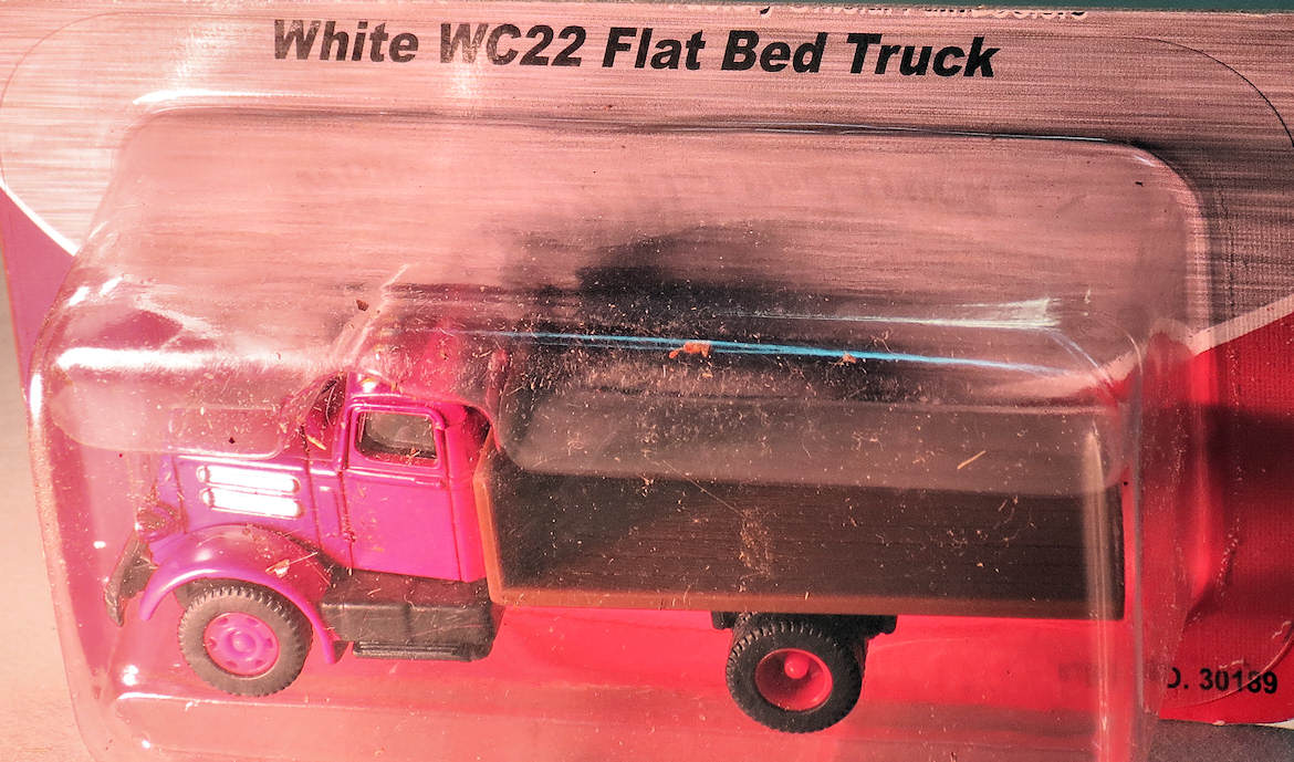 Classic Metal Works W22 White Flatbed Truck